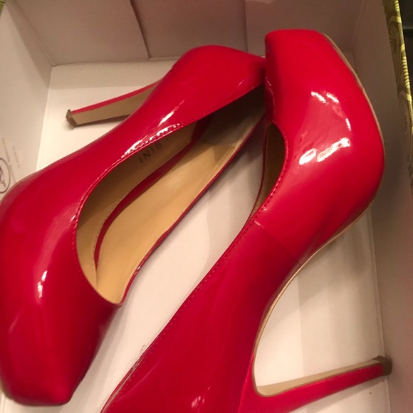 Ladies - Picture 7 of 8